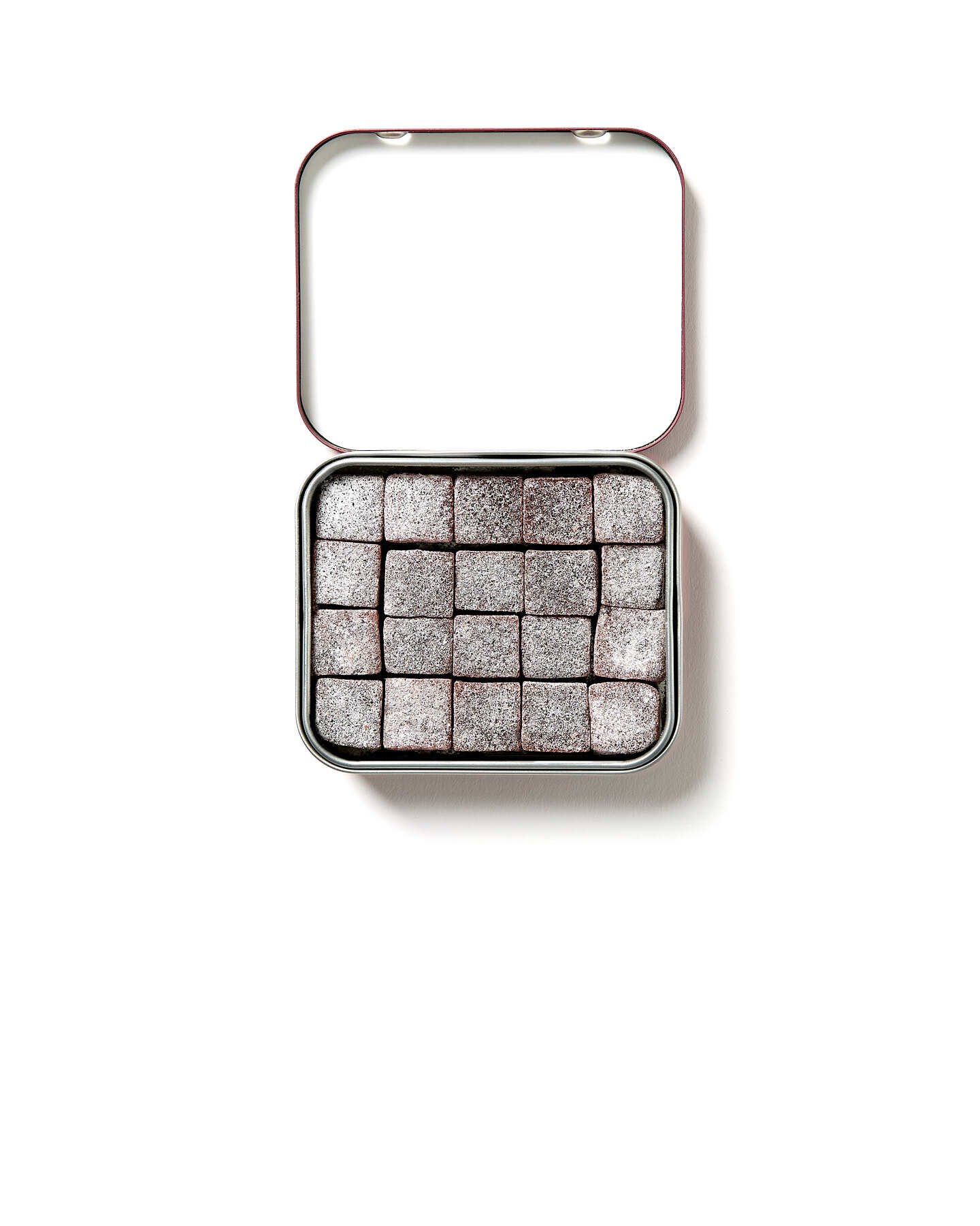 Eaton Botanicals - Dark Cherry - open tin