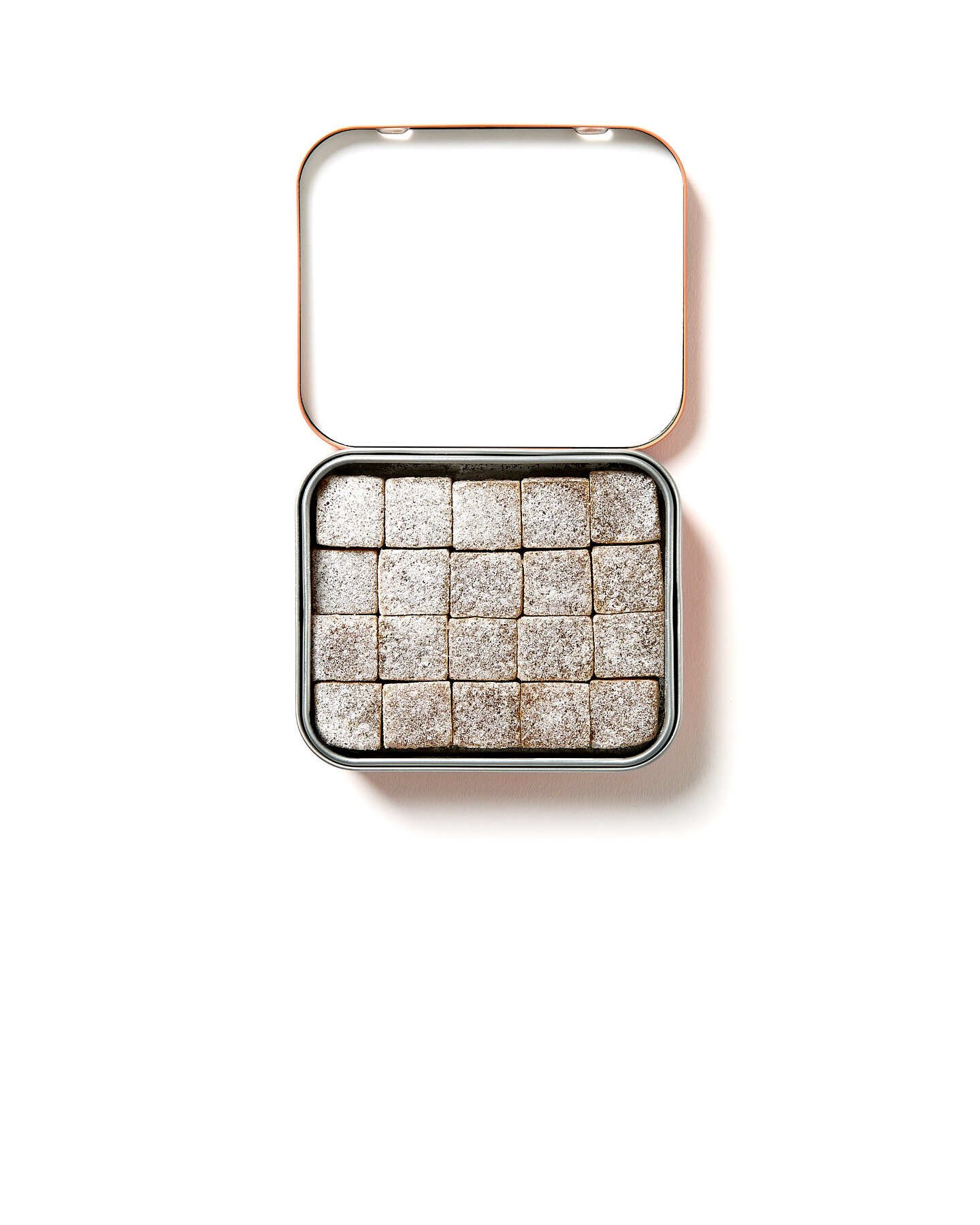 Eaton Botanicals - Peach - open tin